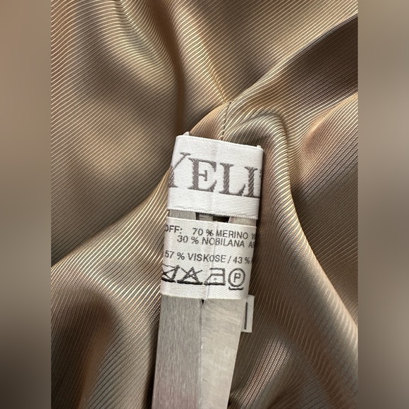 Vintage Yell Black Wool Blend Maxi Overcoat with Wide Collar - Picture 6 of 11